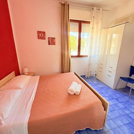 Nido Colorato B&B Fontane Bianche Exterior foto